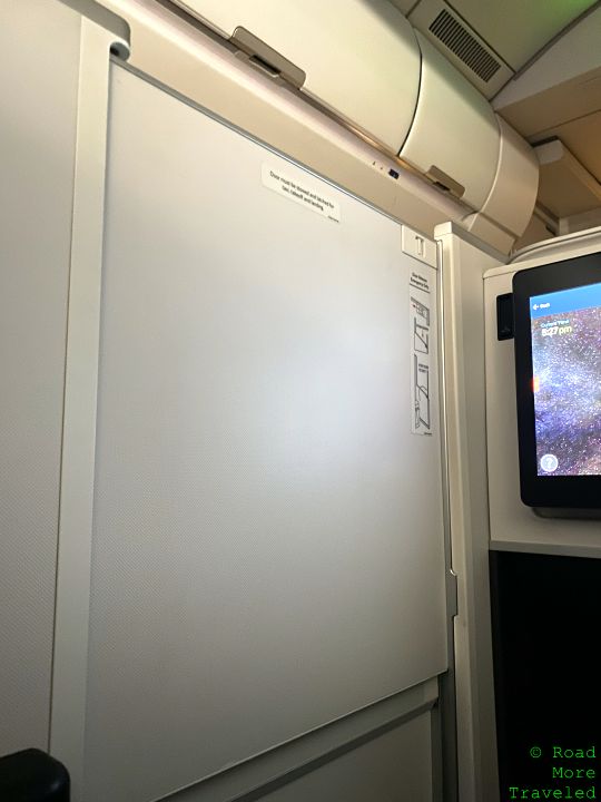 Delta One Suites A330-900neo suite door