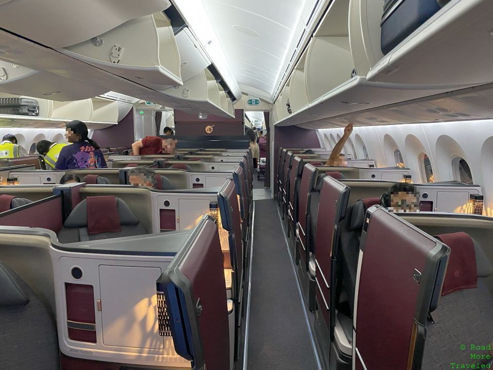 Qatar Airways B787-9 Business Class cabin