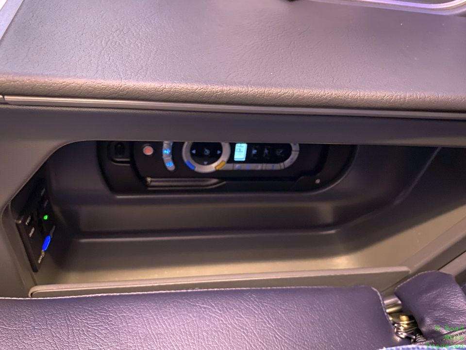 American A321XLR Premium Economy seat storage