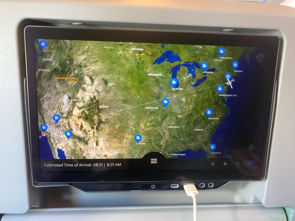 AA A321XLR moving map