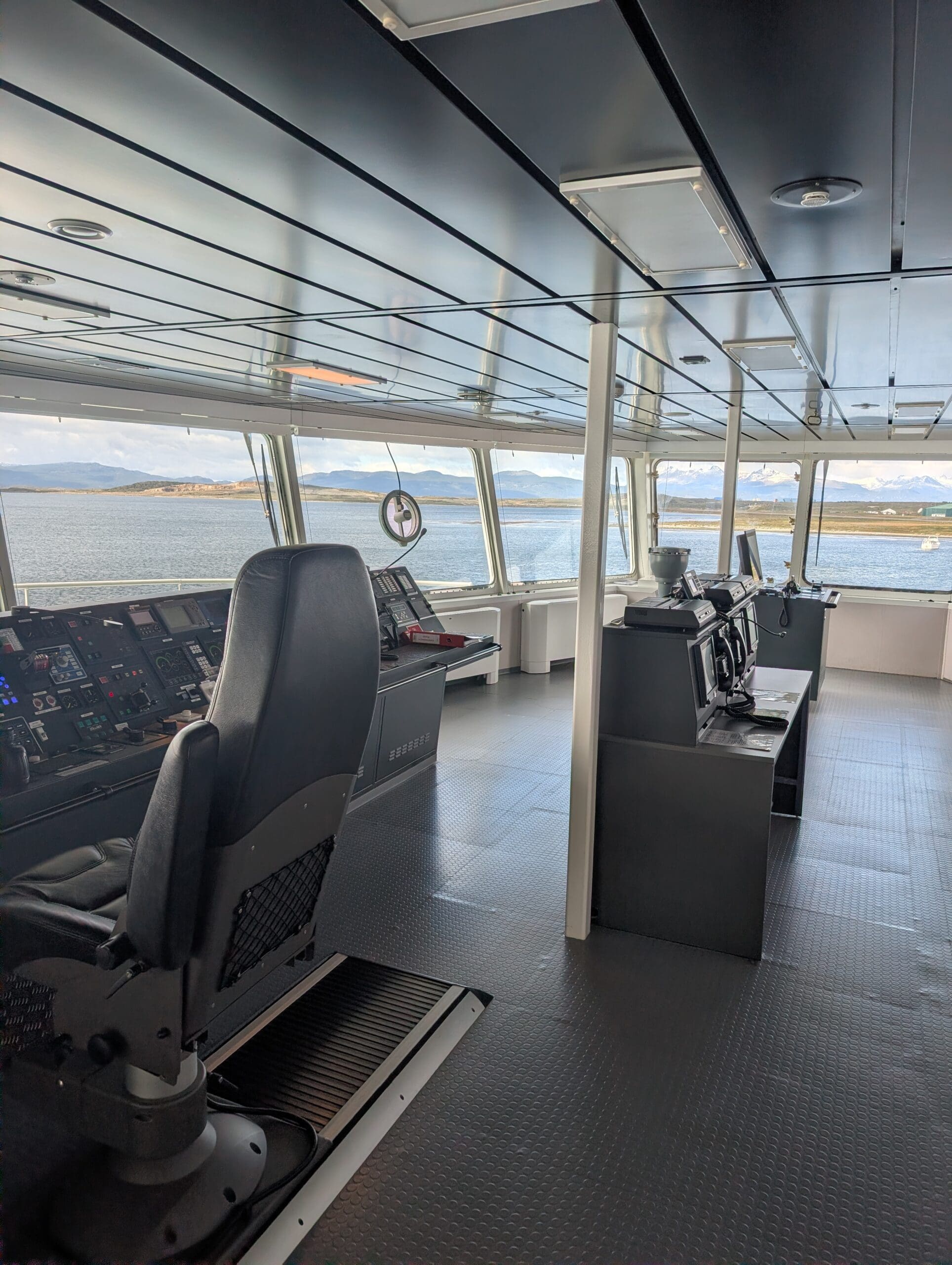 Oceanwide Hondius Bridge open bridge 