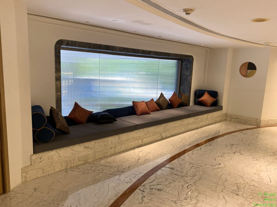 Welcomhotel by ITC Hotels Cathedral Road Chennai 2nd floor seating area