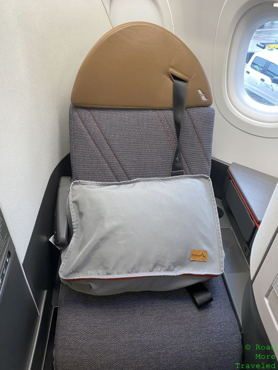 American A321XLR Business Class - Flagship Suite seat