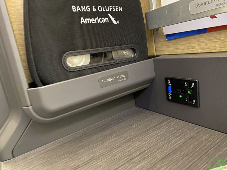 American A321XLR Business Class power port