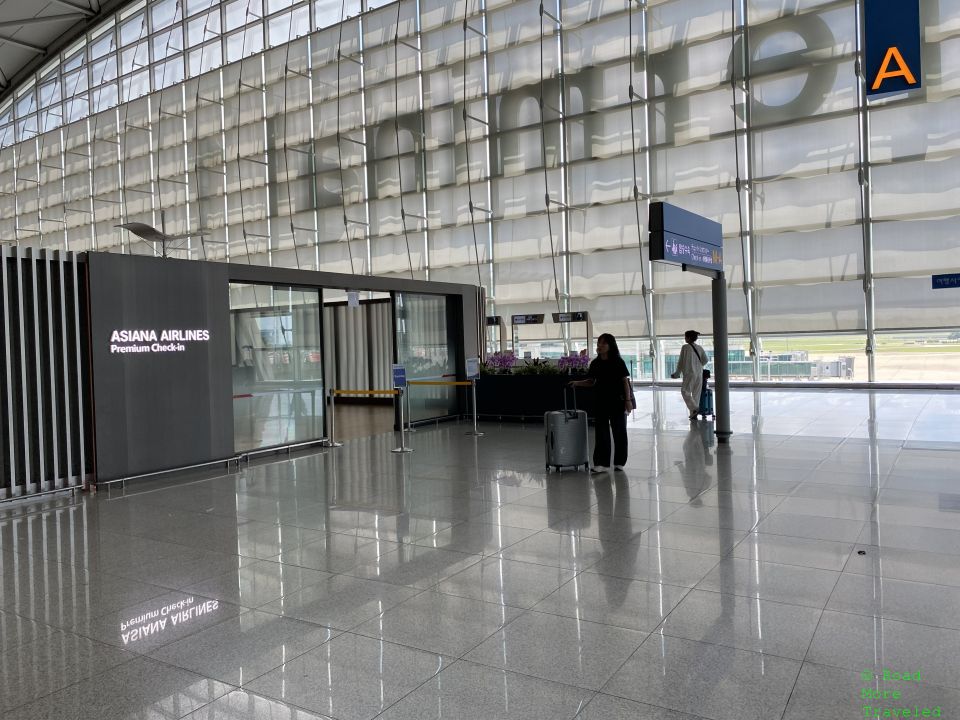 Asiana Airlines premium check-in ICN