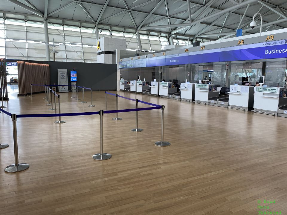 OZ premium check-in counters at ICN