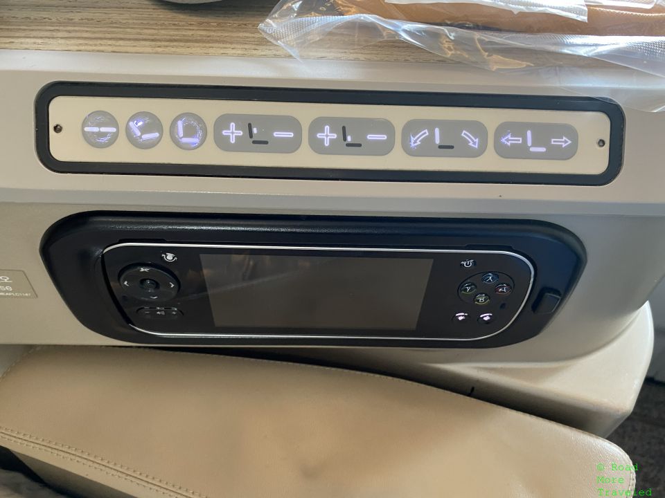 Asiana Airlines A380 Business Class seat controls