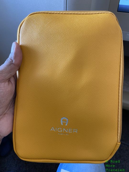 Asiana Airlines A380 Business Class - Aigner amenity kit