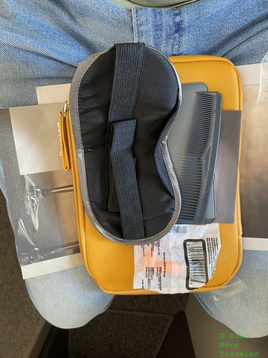 Asiana Business Class amenity kit contents