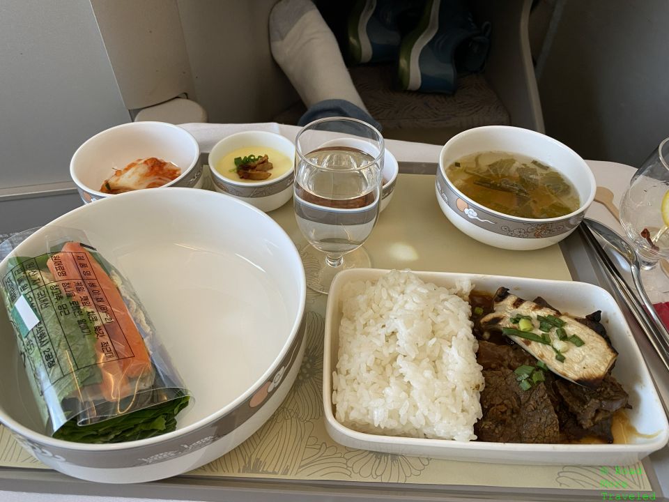 Asiana Airlines A380 Business Class main course