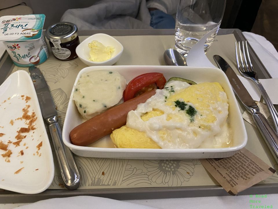 Asiana Airlines A380 Business Class breakfast