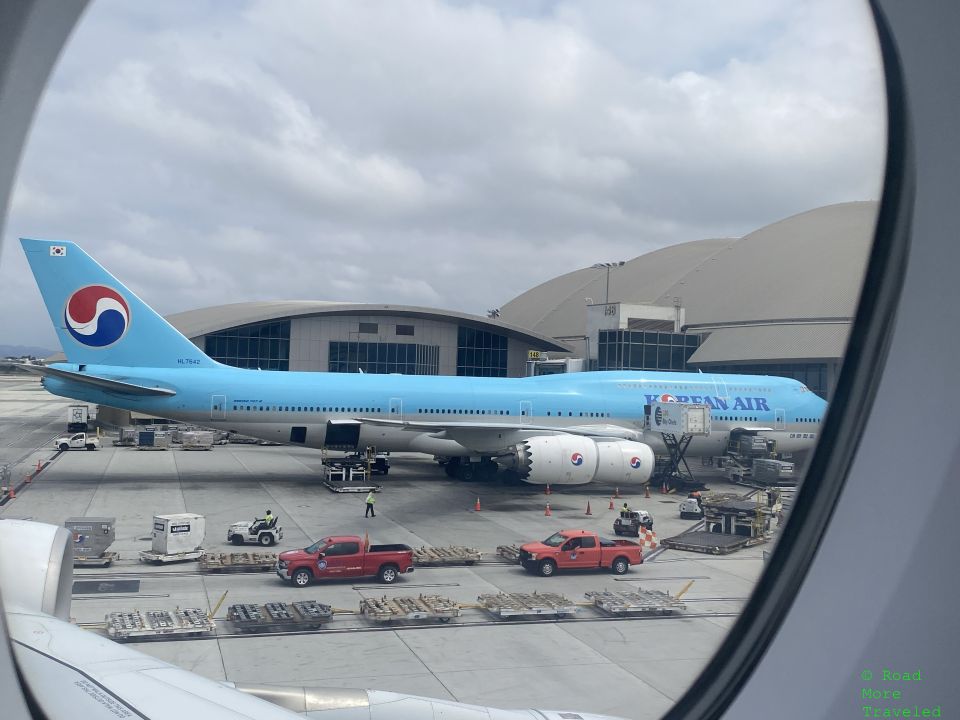 KE 747 at LAX